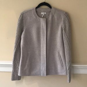 Kinross Cashmere Wool/Cashmere blend short jacket